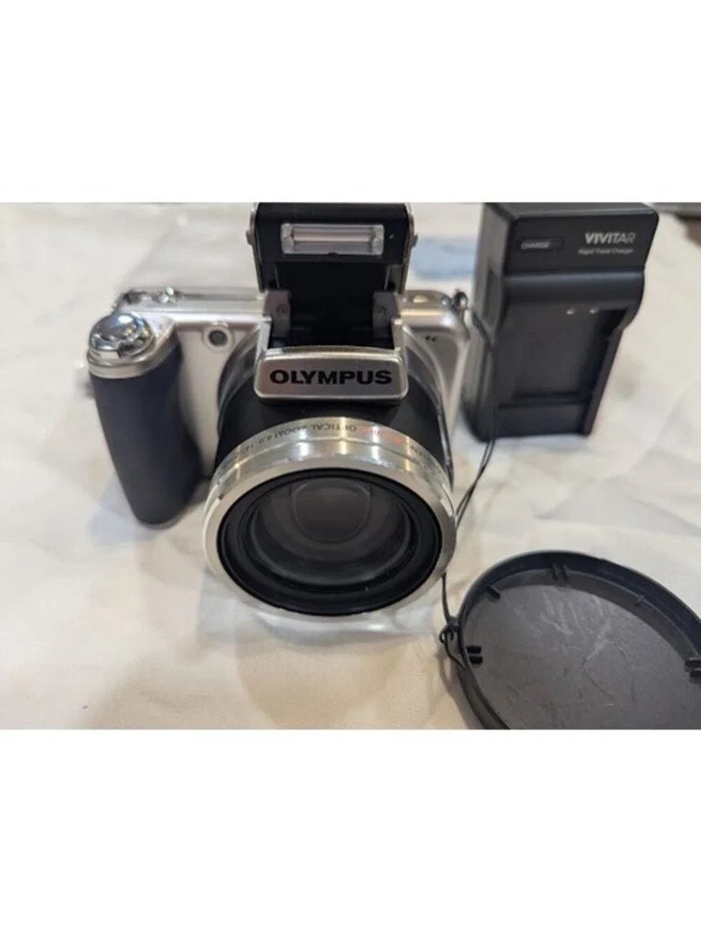 OLYMPUS SP-800UZ 14MP 30X Optical Zoom Charger 2x Batteries 2gb SD W/Bag Tested